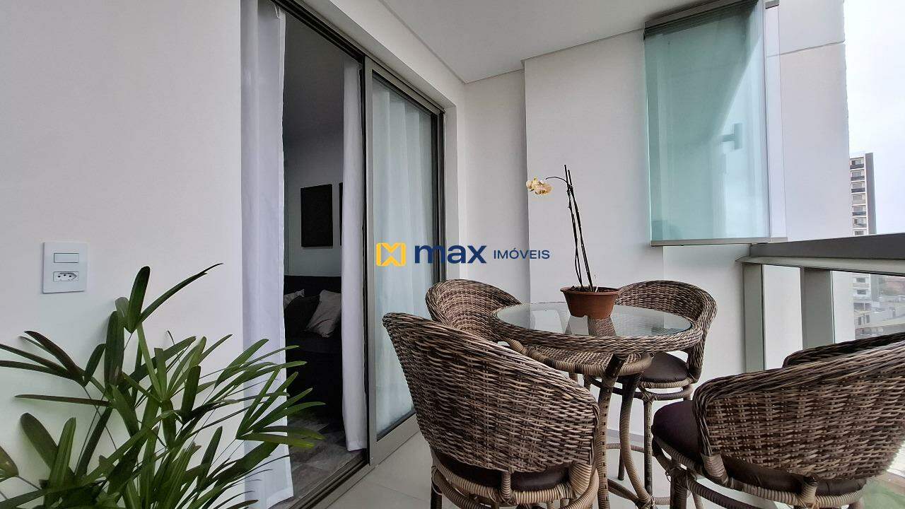 Apartamento à venda no São Vicente: Sacada com churrasqueira