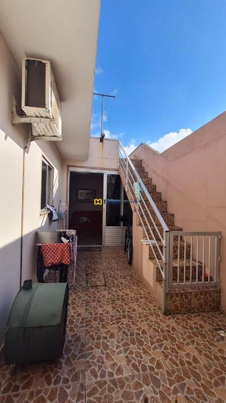 Casa à venda no Centro: 