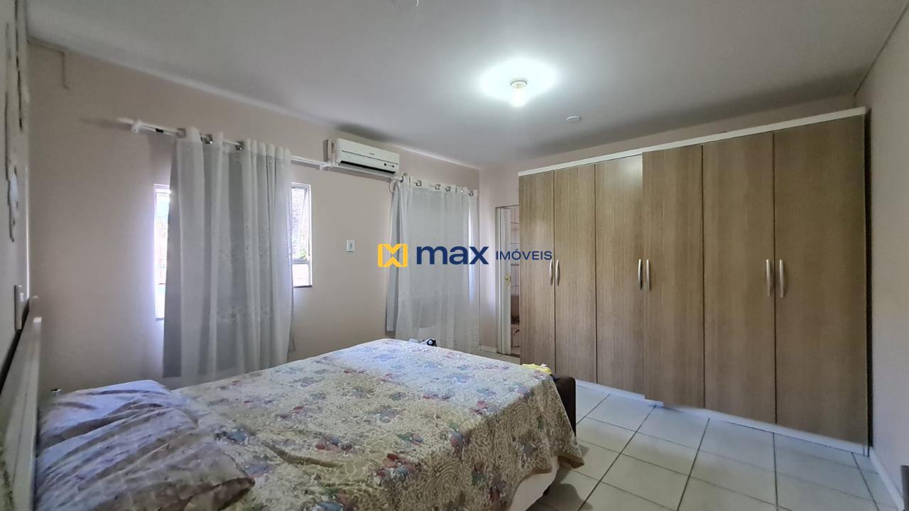 Casa à venda no Centro: 