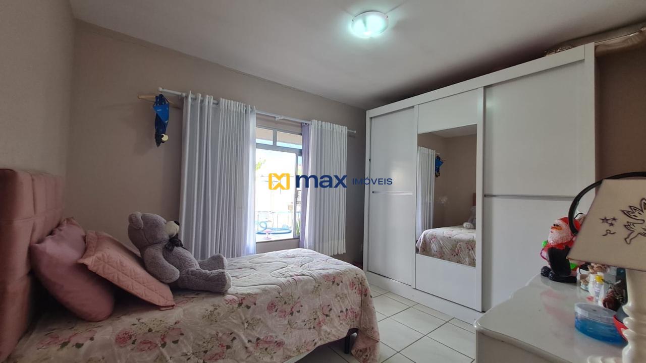 Casa à venda no Centro: 