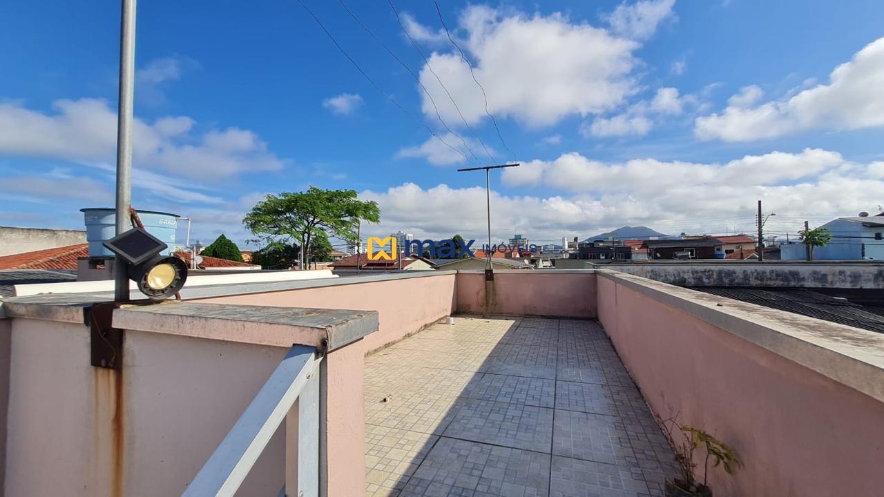 Casa à venda no Centro: 