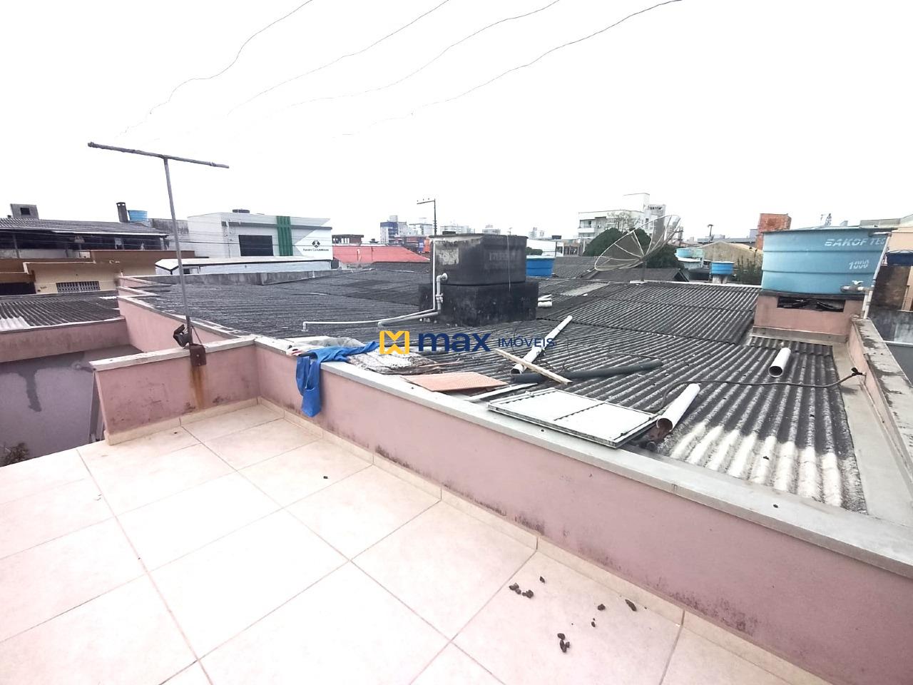 Casa à venda no Centro: 