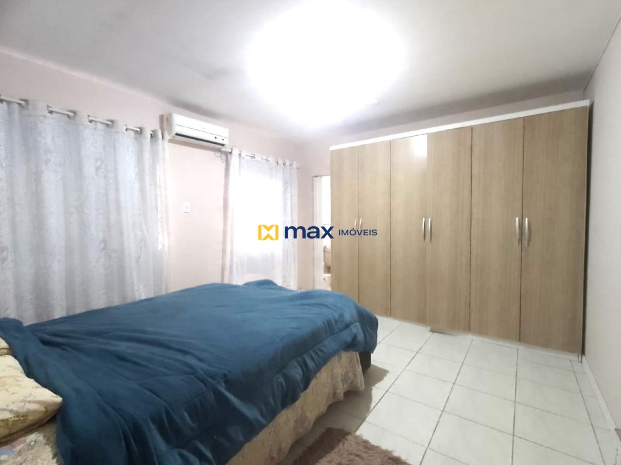 Casa à venda no Centro: 