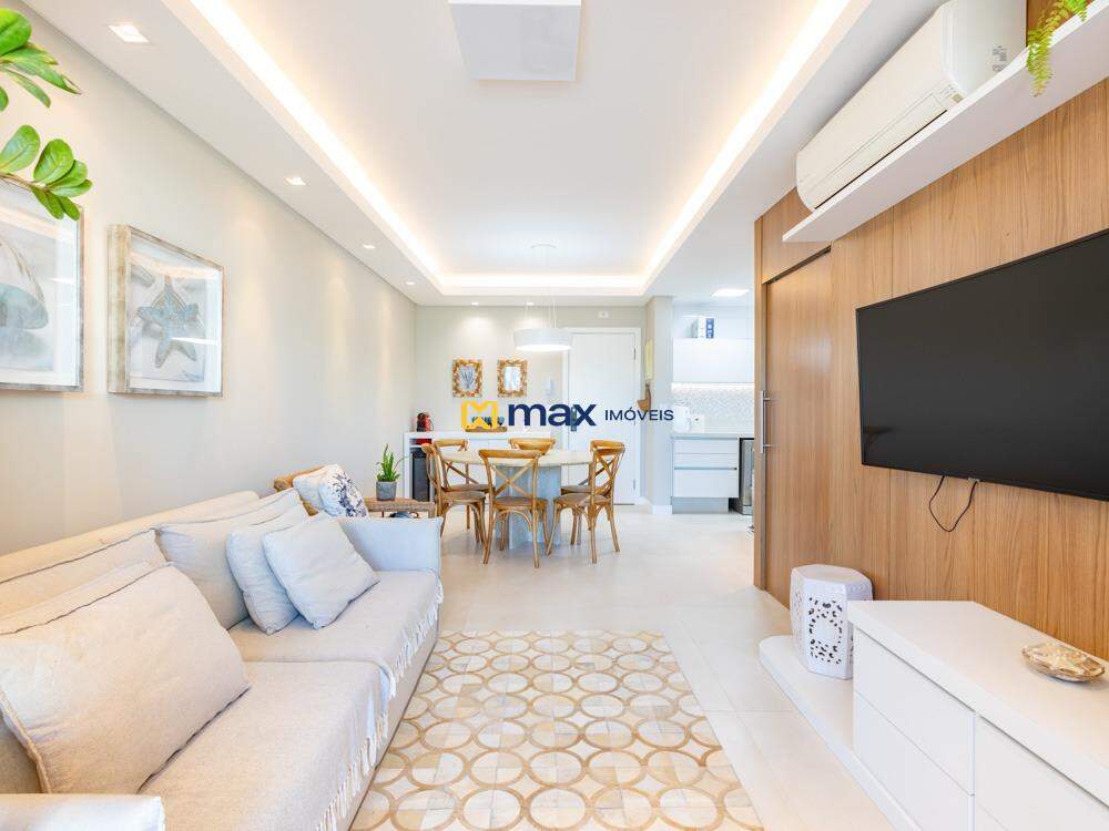 Apartamento à venda no Praia Brava: Living integrado