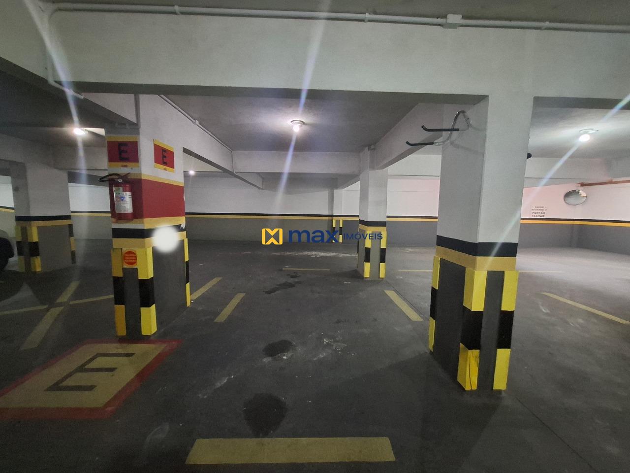 Apartamento para aluguel no Centro: Vaga de Garagem