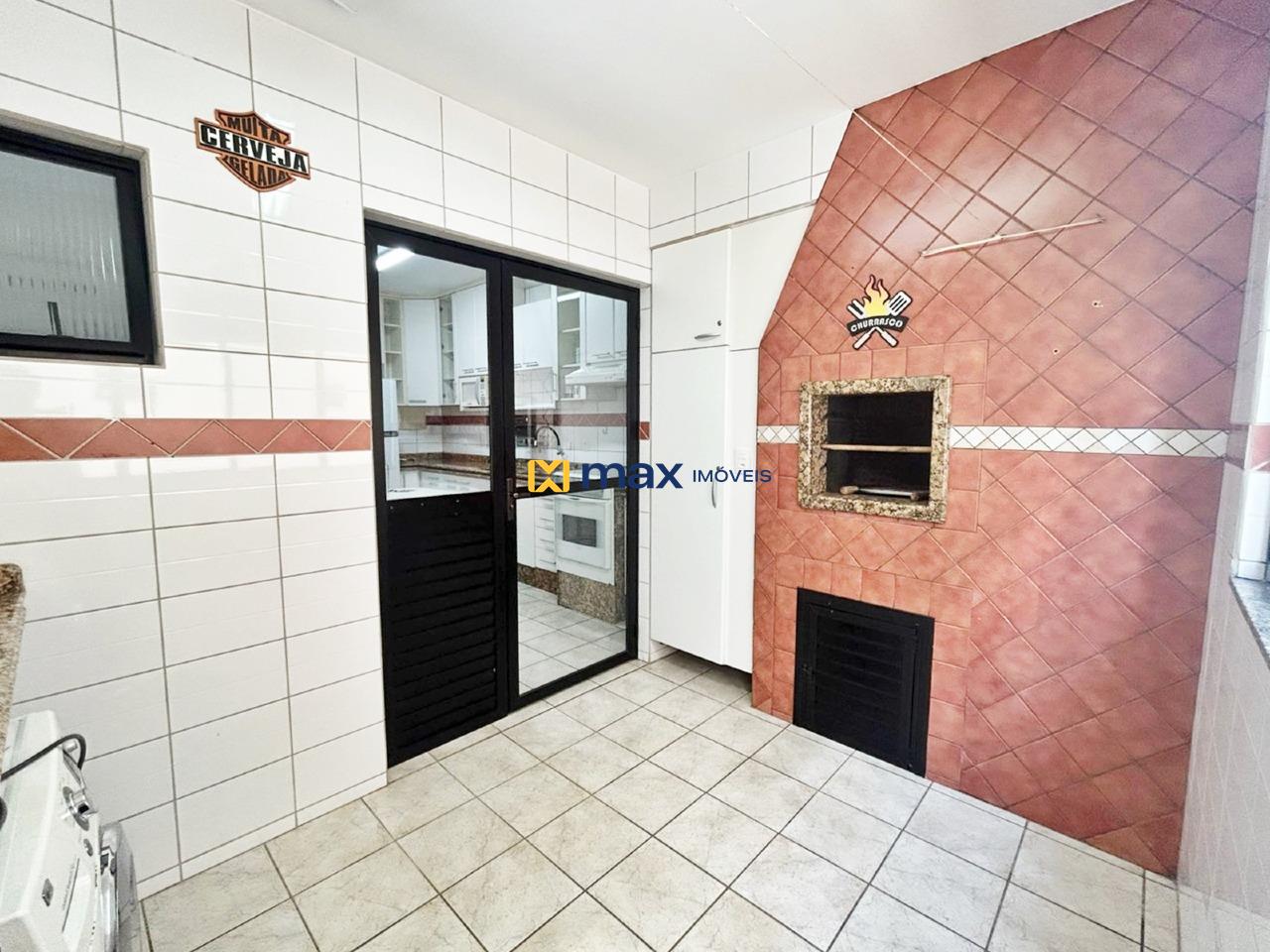 Apartamento para aluguel no Centro: Churrasqueira/Lavanderia