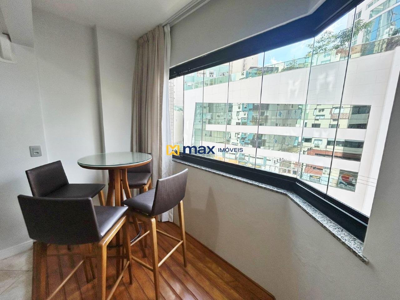 Apartamento para aluguel no Centro: Deck Sala de Estar