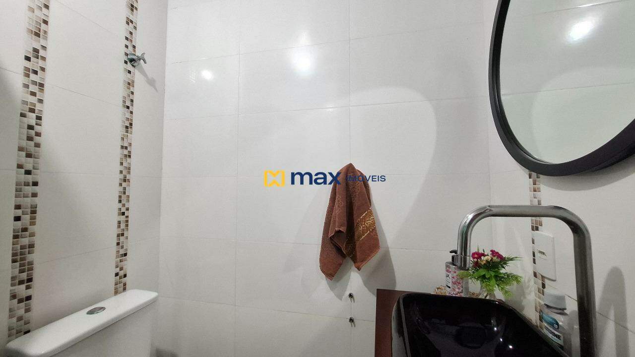 Apartamento à venda no Cordeiros: Banheiro social