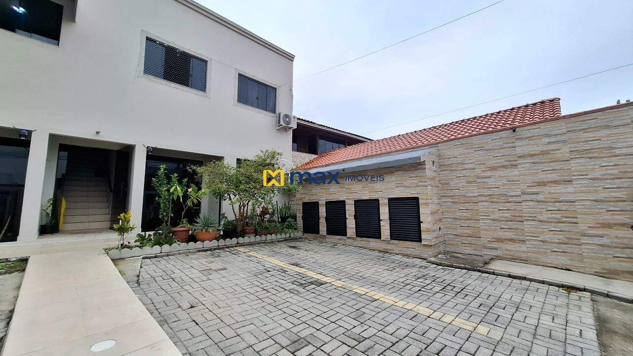 Apartamento à venda no Cordeiros: Fachada