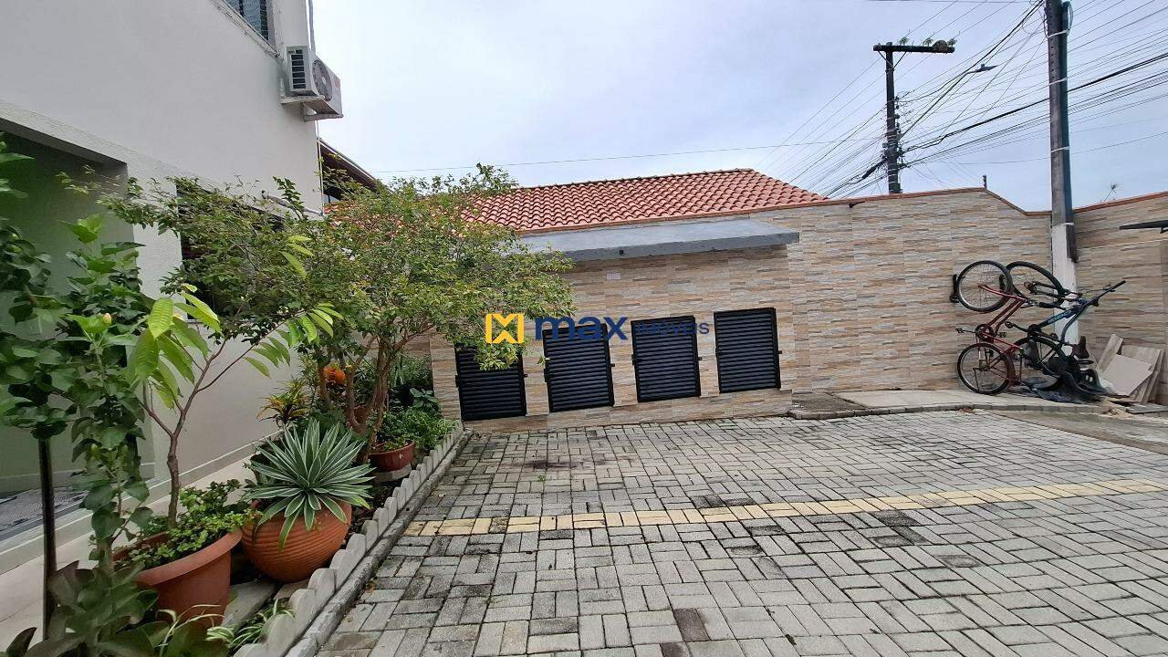 Apartamento à venda no Cordeiros: Vaga