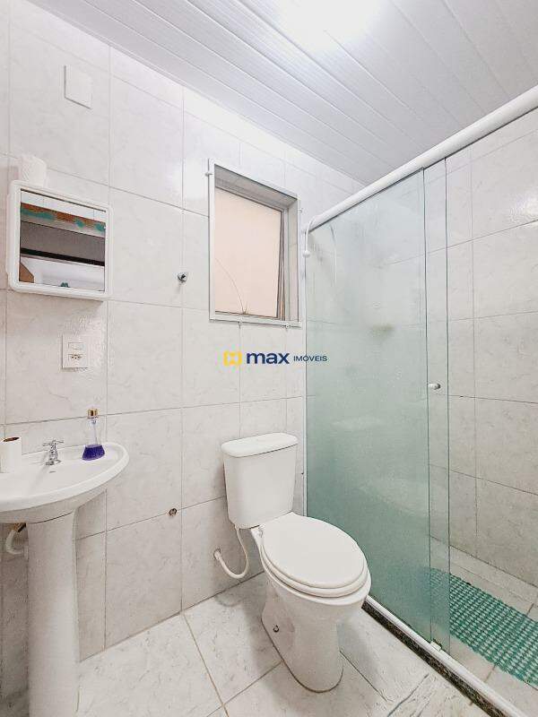 Apartamento à venda no Itaipava: Banheiro Social
