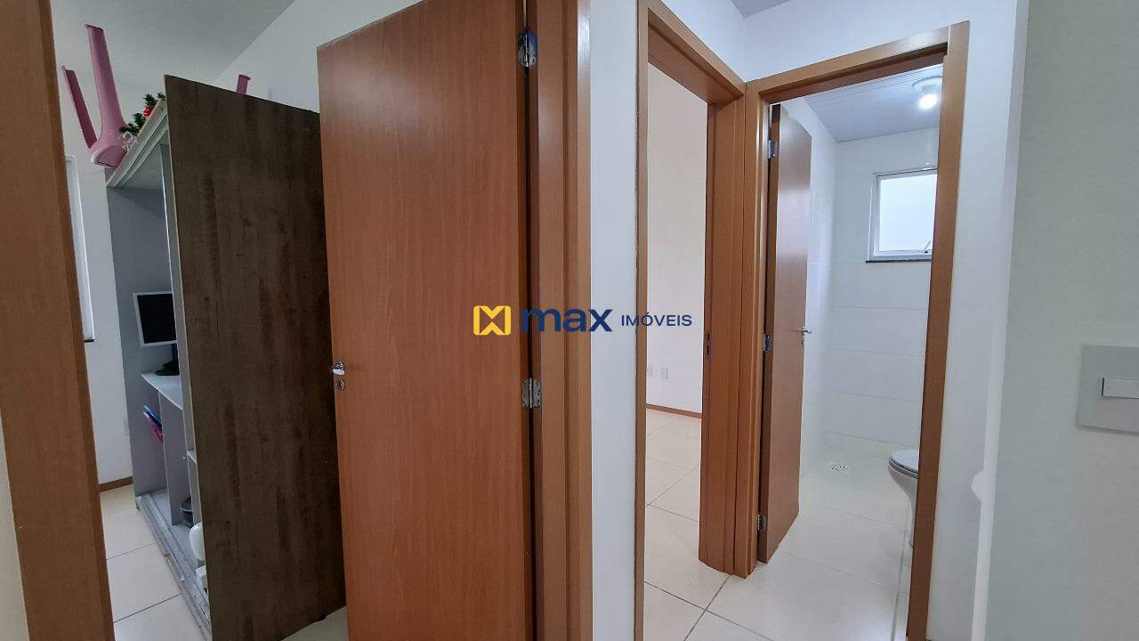 Apartamento para aluguel no Itaipava: Hall dos Quartos