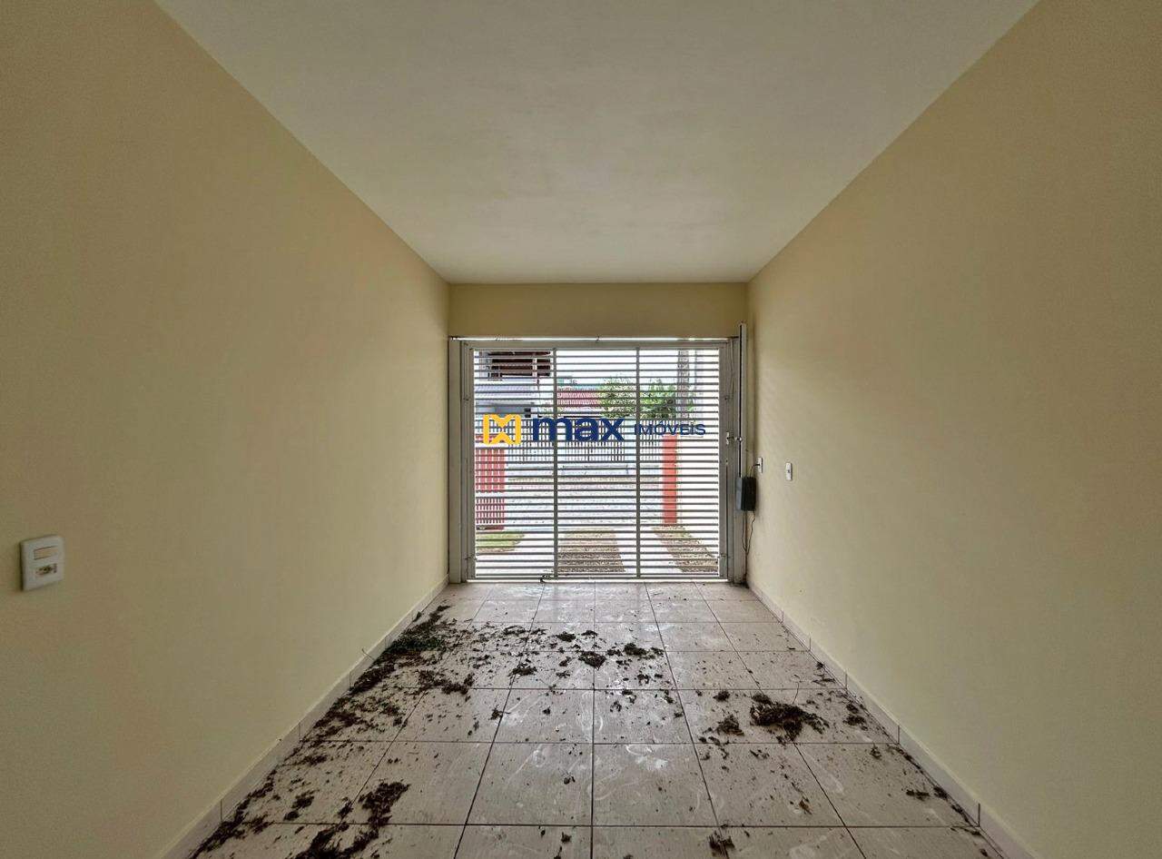 Casa à venda no Itacolomi: garagem