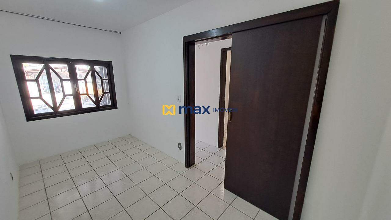 Casa para aluguel no Fazenda: Quarto 1