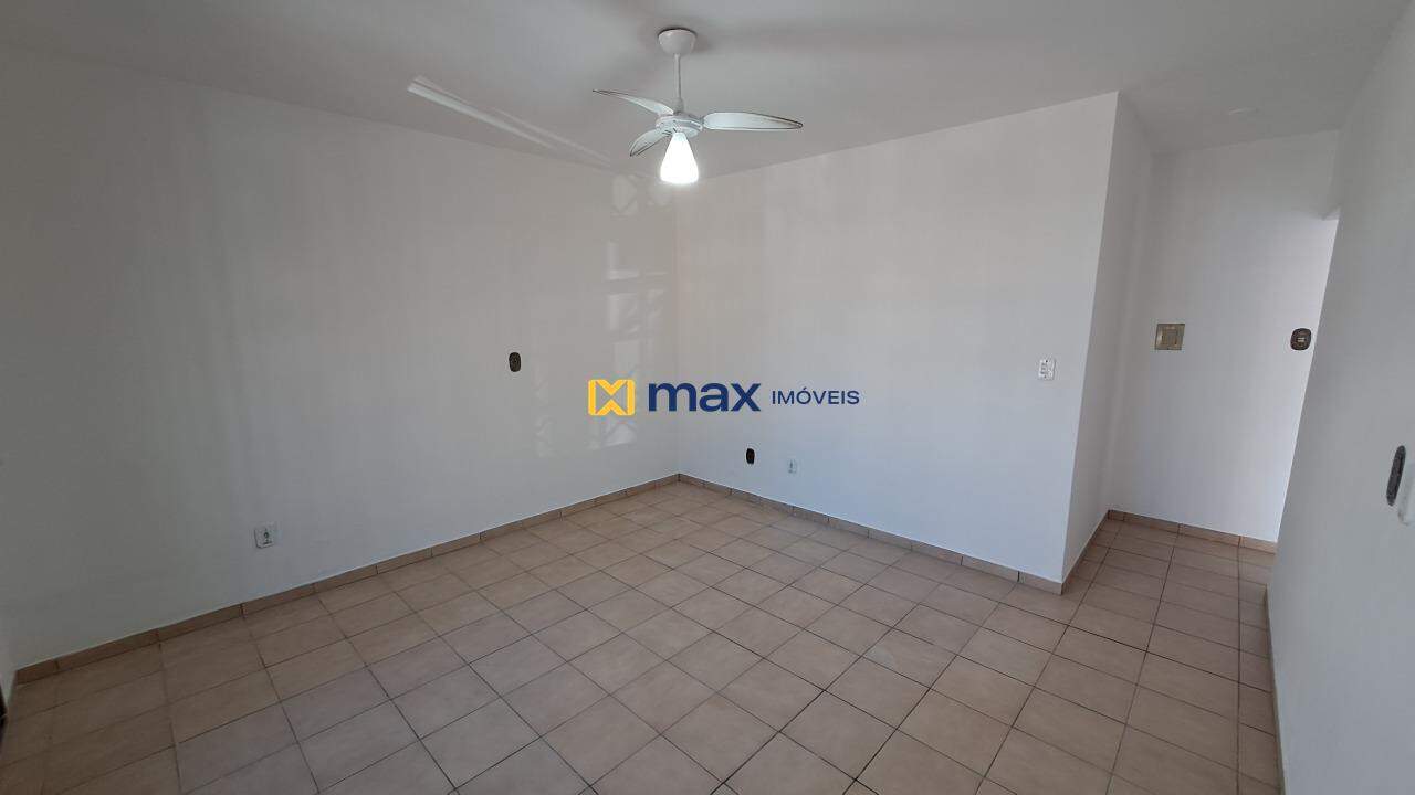Casa para aluguel no Fazenda: Sala de Estar e Jantar