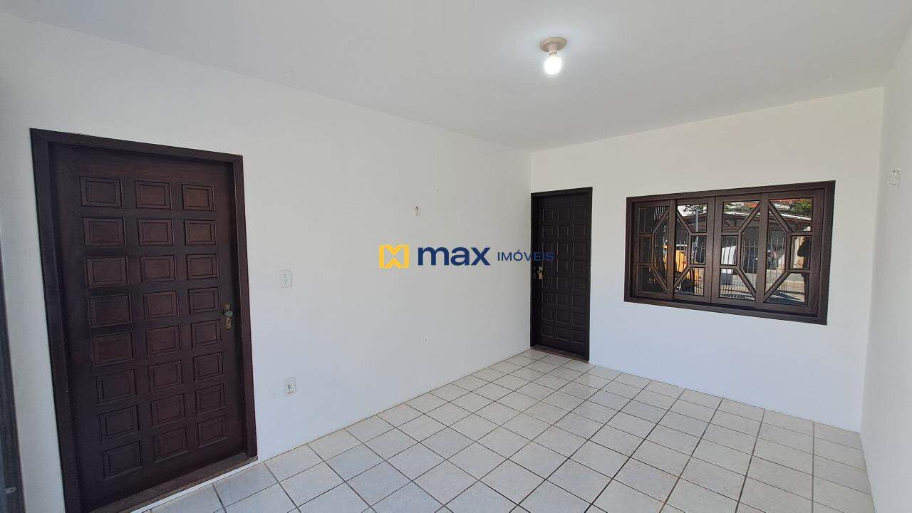 Casa para aluguel no Fazenda: Garagem
