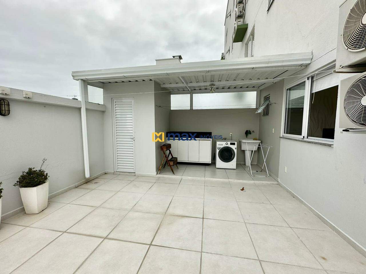 Apartamento à venda no Nações: 