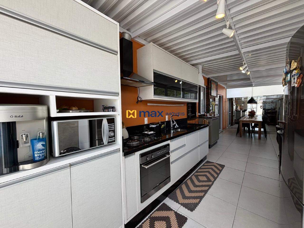 Apartamento à venda no Nações: 