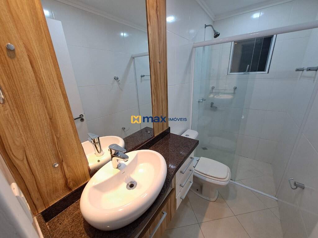 Apartamento à venda no Fazenda: Banheiro Social