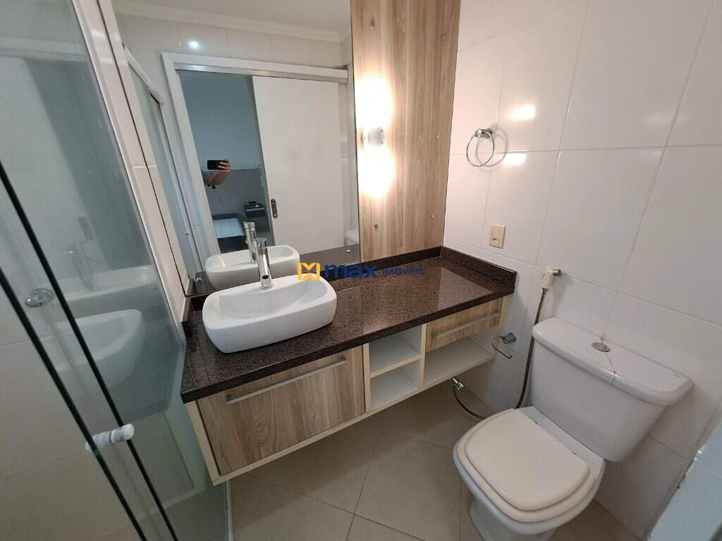 Apartamento à venda no Fazenda: Banheiro Suíte