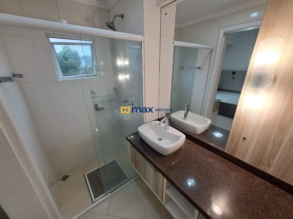 Apartamento à venda no Fazenda: Banheiro Suíte