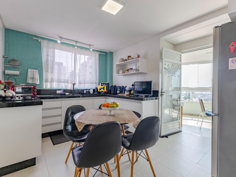 Apartamento à venda no Fazenda: Cozinha