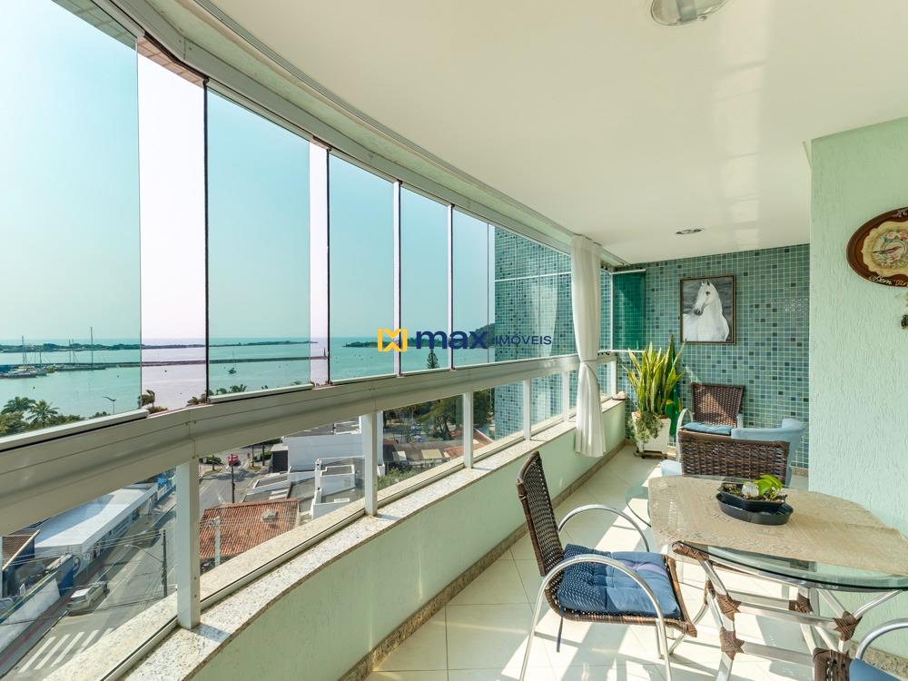 Apartamento à venda no Fazenda: Sacada com churrasqueira