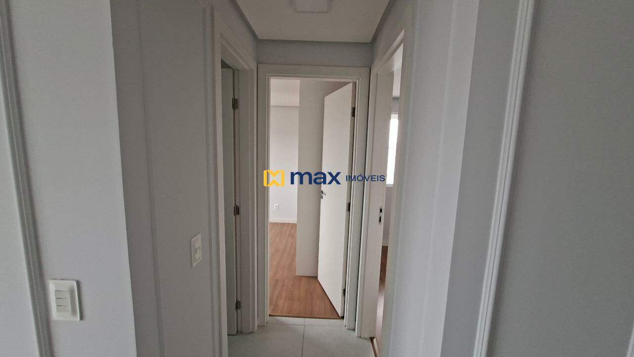 Apartamento para aluguel no Vila Operária: Hall dos Quartos