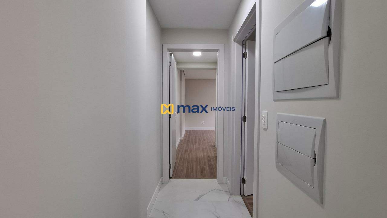 Apartamento para aluguel no Ressacada: Corredor