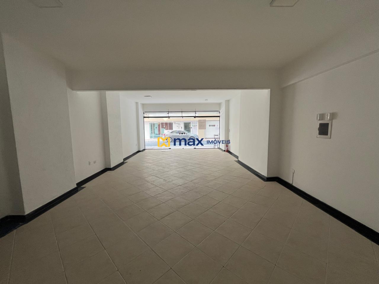 Sala para aluguel no Centro: 