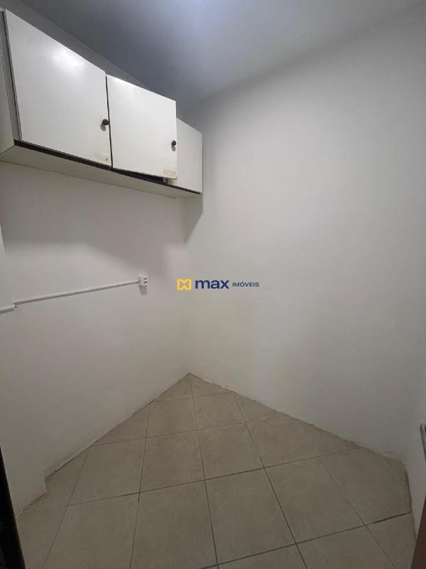 Sala para aluguel no Centro: 