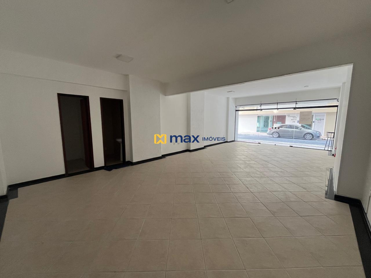 Sala para aluguel no Centro: 