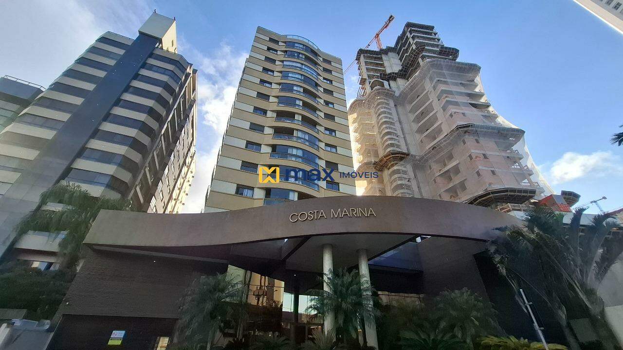 Apartamento à venda no Fazenda: Fachada