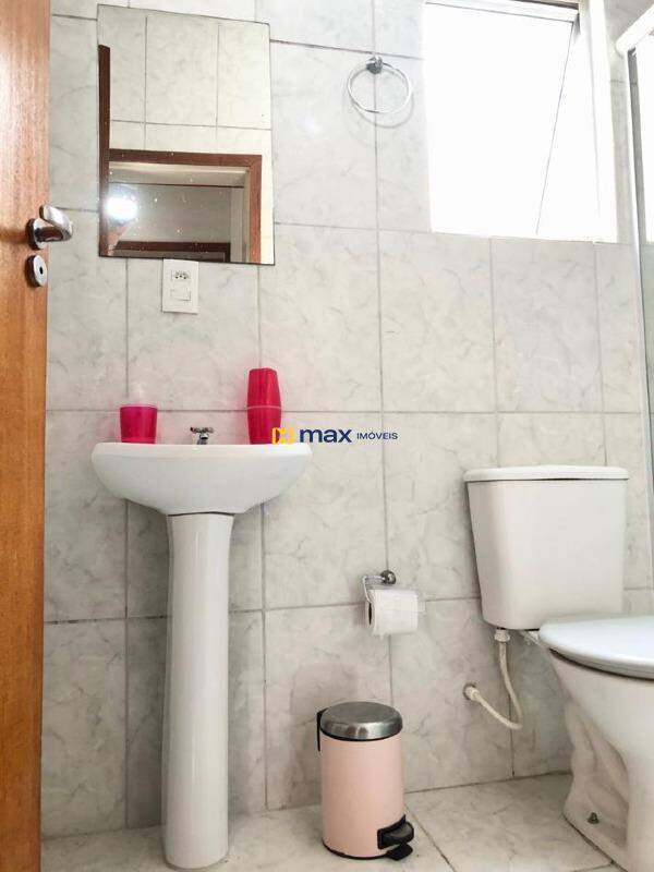 Apartamento à venda no Itaipava: Banheiro social