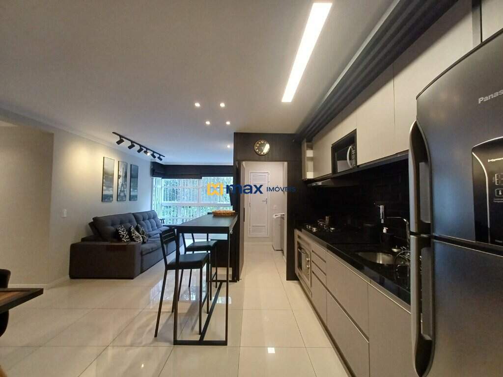 Apartamento à venda no Nações: 