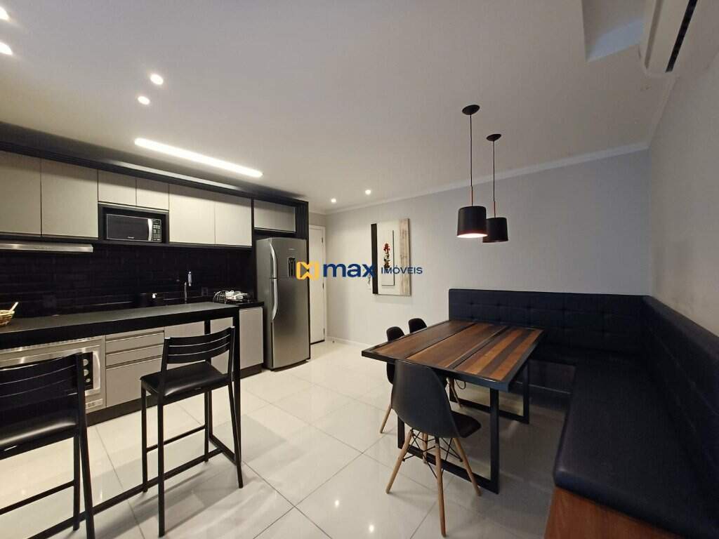 Apartamento à venda no Nações: 