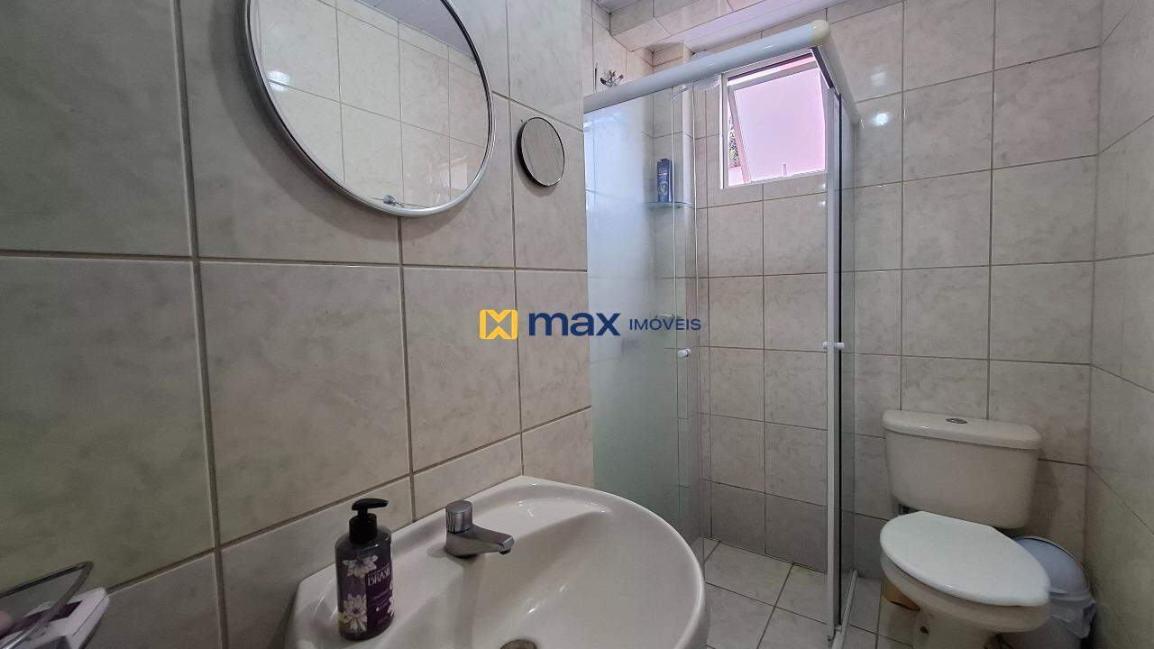 Apartamento à venda no Centro: Banheiro suíte
