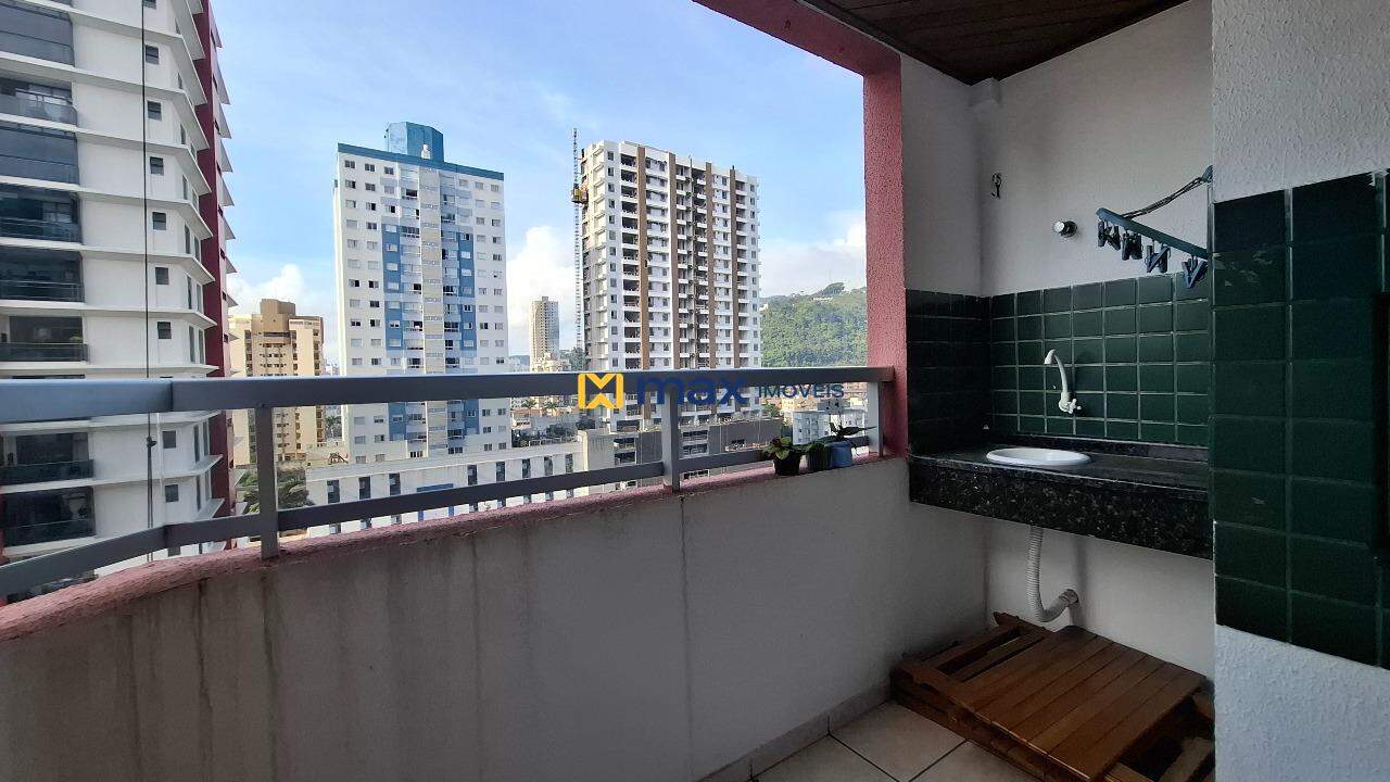 Apartamento à venda no Centro: Sacada com churrasqueira