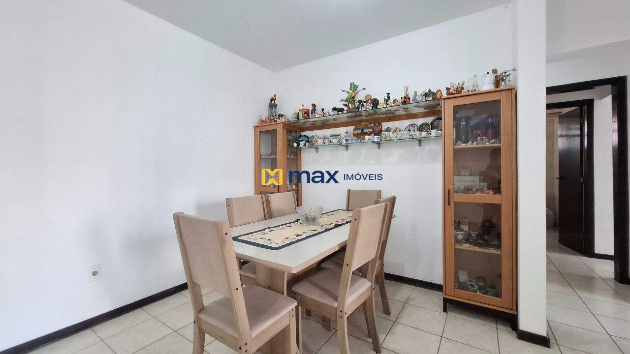 Apartamento à venda no Centro: Living integrado