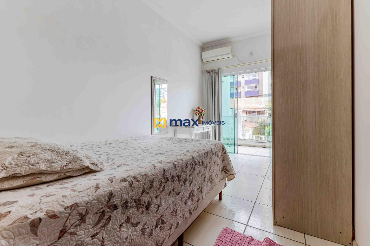 Casa à venda no Centro: Quarto Suíte (piso superior)