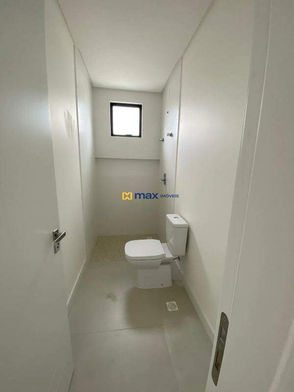 Apartamento à venda no Nações: 