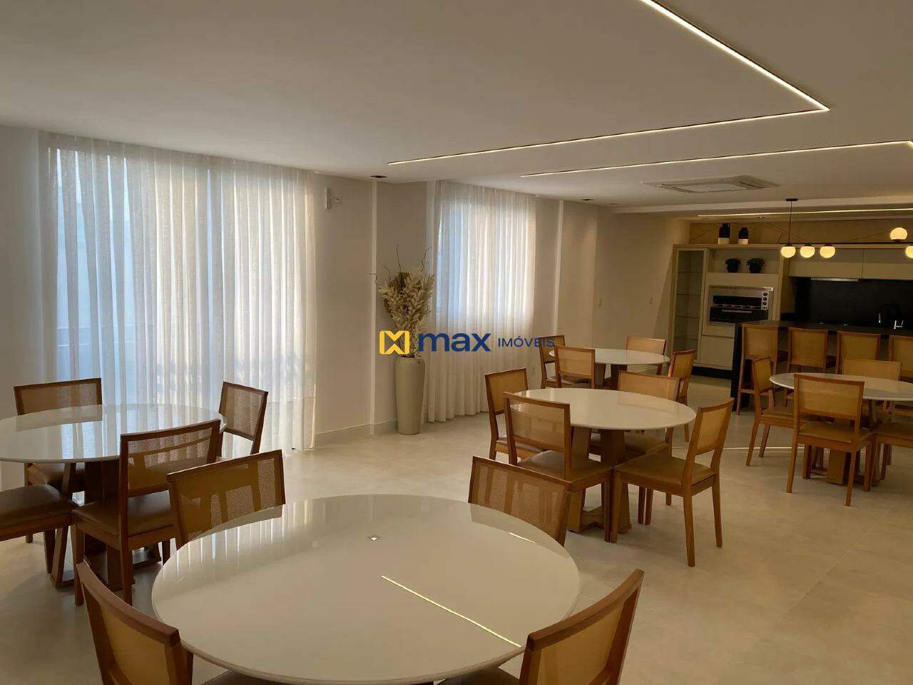 Apartamento à venda no Nações: 
