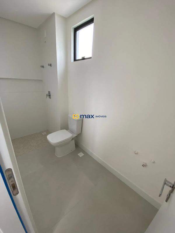 Apartamento à venda no Nações: 