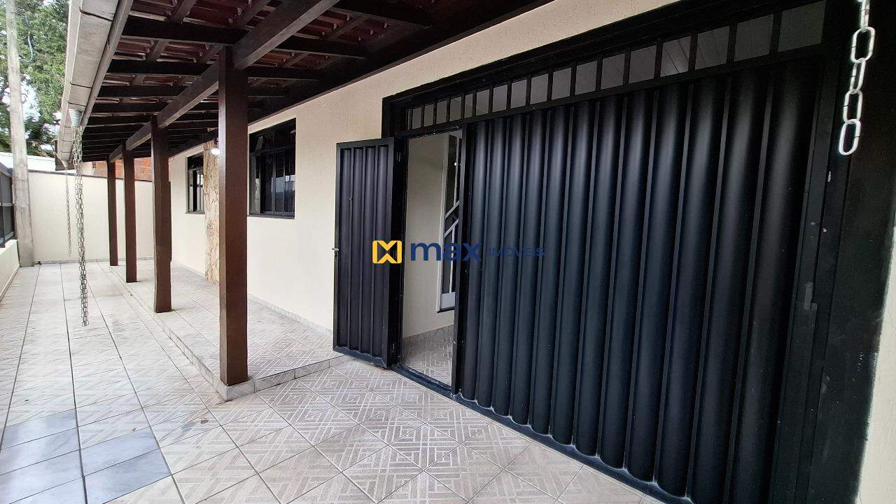 Casa para aluguel no São Vicente: Área Externa