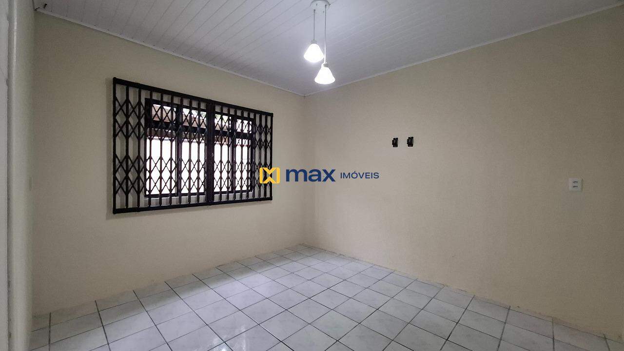 Casa para aluguel no São Vicente: Quarto