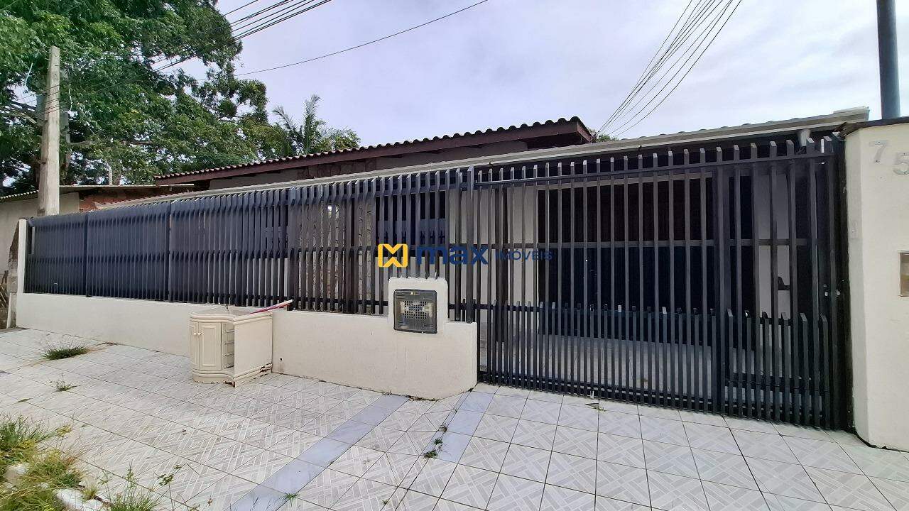 Casa para aluguel no São Vicente: Fachada