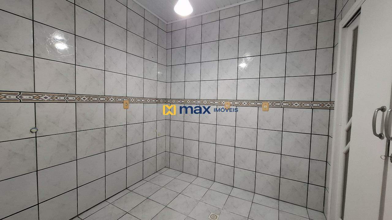 Casa para aluguel no São Vicente: Lavanderia