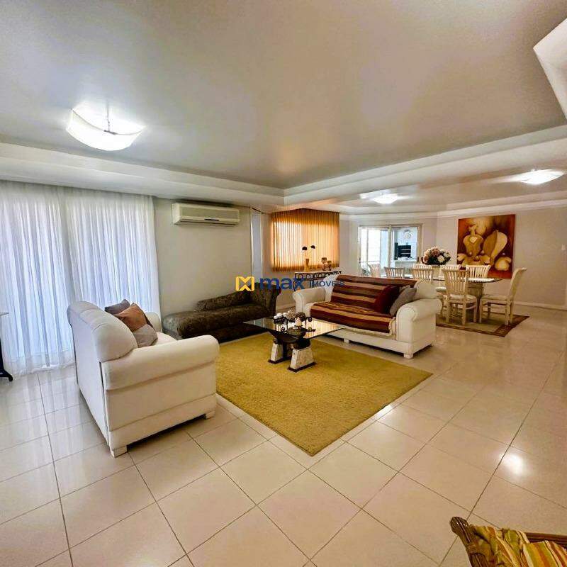 Apartamento à venda no Centro: Sala de estar e jantar