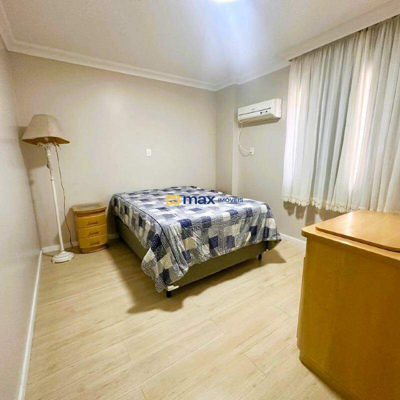 Apartamento à venda no Centro: Suíte 1