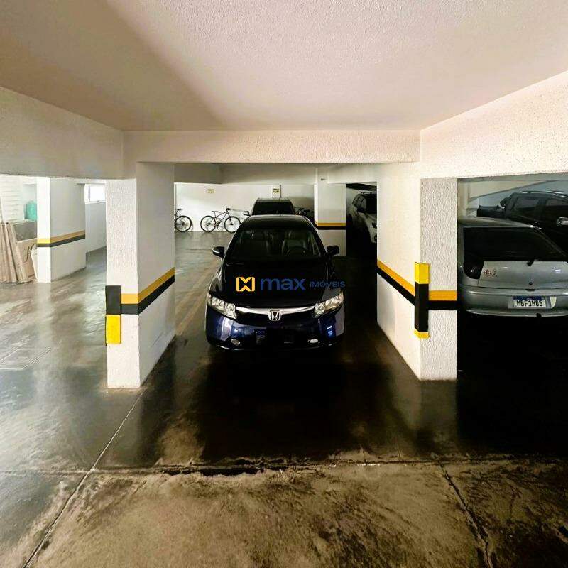 Apartamento à venda no Centro: Garagem